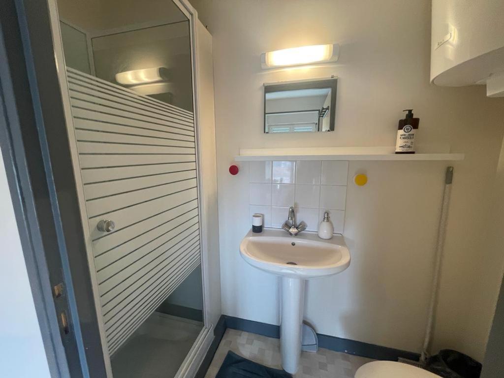 Ferienwohnung Studio Agreable Et Lumineux Niort Exterior foto