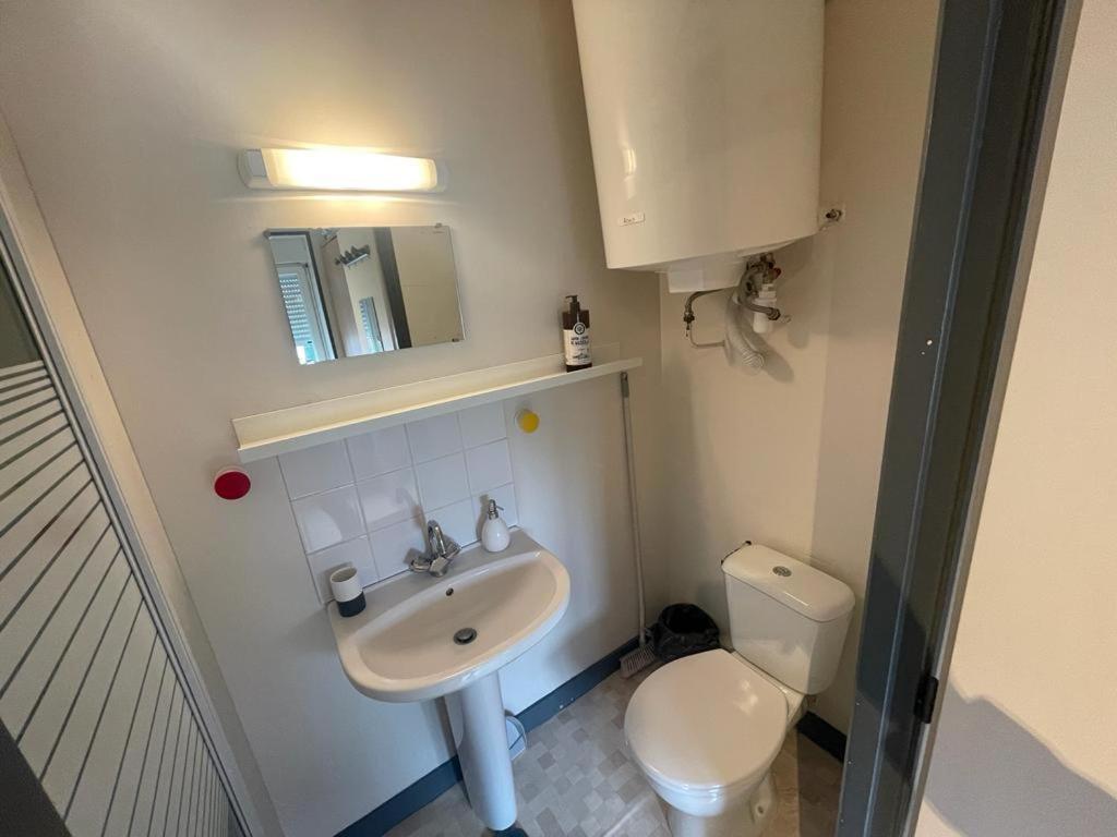 Ferienwohnung Studio Agreable Et Lumineux Niort Exterior foto